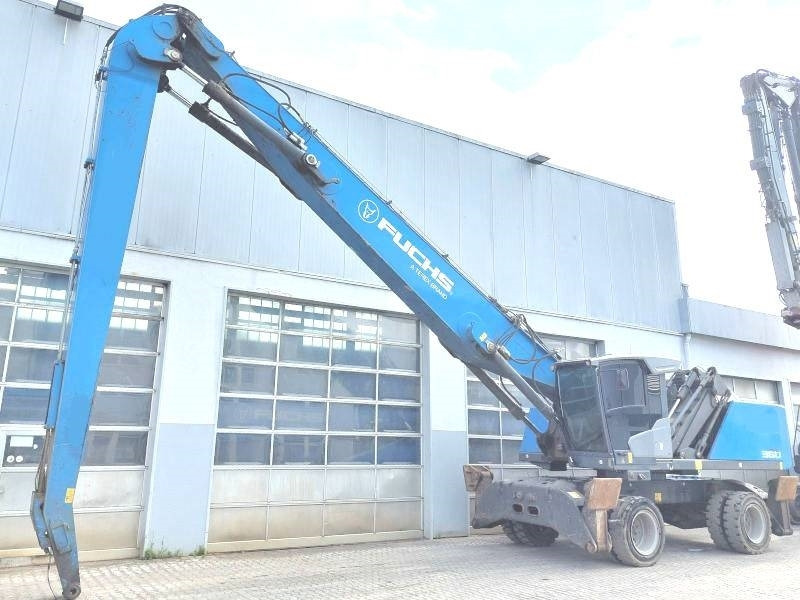 Fuchs MHL 360 F - Багер за манипулиране на материали: снимка 2 Fuchs MHL 360 F - Багер за манипулиране на материали: снимка 2