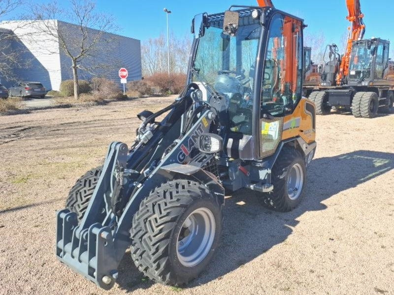 Giant G 2700 E X-Tra Elektro / electric - Мини челен товарач: снимка 2 Giant G 2700 E X-Tra Elektro / electric - Мини челен товарач: снимка 2