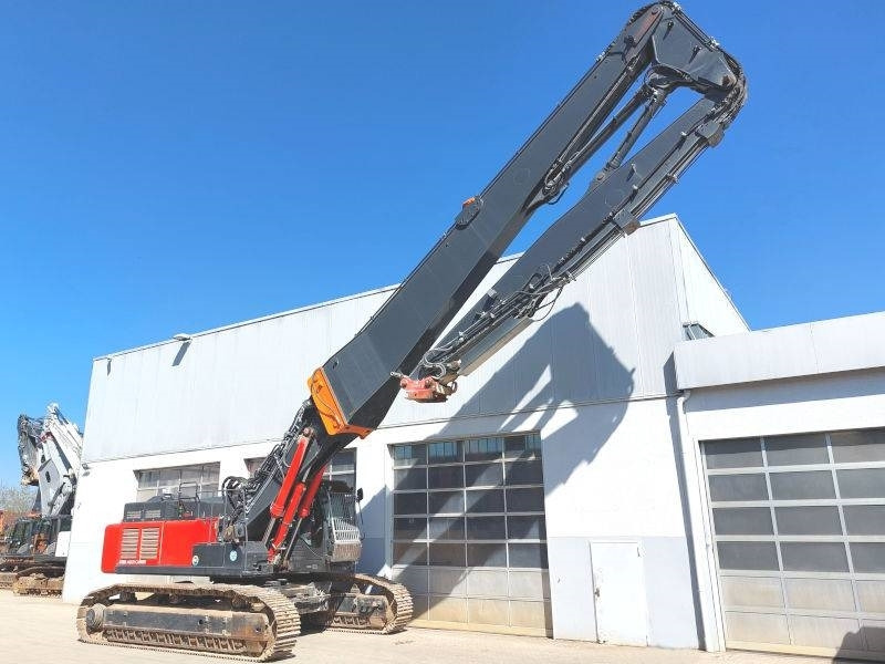 Hitachi KTEG KMC600 P-6 - Багер за разрушаване: снимка 4 Hitachi KTEG KMC600 P-6 - Багер за разрушаване: снимка 4