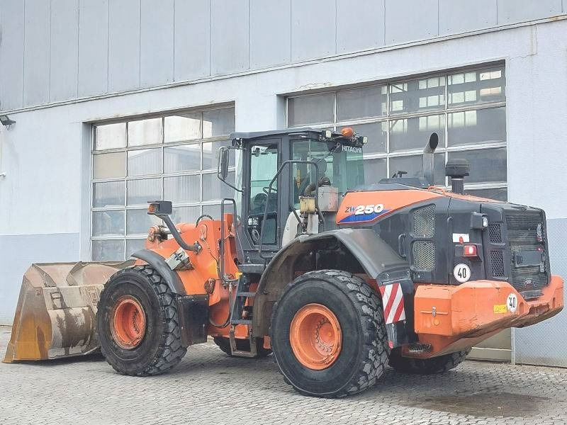 Hitachi ZW 250-6 - Колесен товарач: снимка 3 Hitachi ZW 250-6 - Колесен товарач: снимка 3