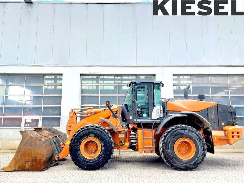 Hitachi ZW 310-6 - Колесен товарач: снимка 1 Hitachi ZW 310-6 - Колесен товарач: снимка 1