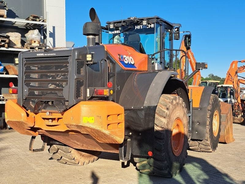 Колесен товарач Hitachi ZW 310-6: снимка 6