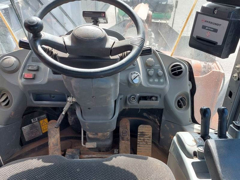 Колесен товарач Hitachi ZW 310-6: снимка 9