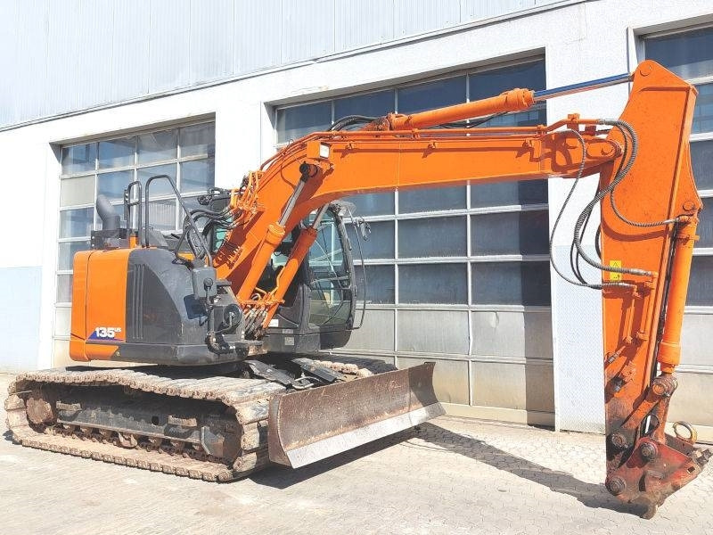 Hitachi ZX 135 US-6 - Верижен багер: снимка 4 Hitachi ZX 135 US-6 - Верижен багер: снимка 4