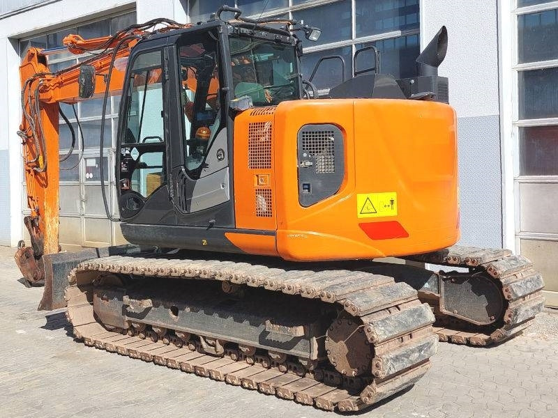 Hitachi ZX 135 US-6 - Верижен багер: снимка 3 Hitachi ZX 135 US-6 - Верижен багер: снимка 3