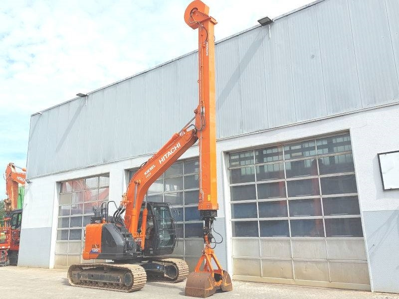 Hitachi ZX 135 US-6 Teledipper - Верижен багер: снимка 4 Hitachi ZX 135 US-6 Teledipper - Верижен багер: снимка 4