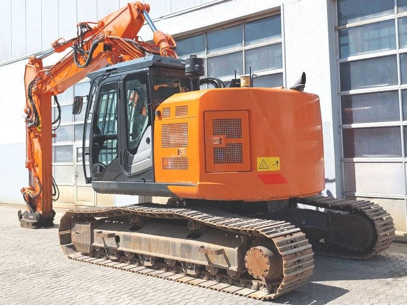 Hitachi ZX 225 US LC-6 - Верижен багер: снимка 3 Hitachi ZX 225 US LC-6 - Верижен багер: снимка 3