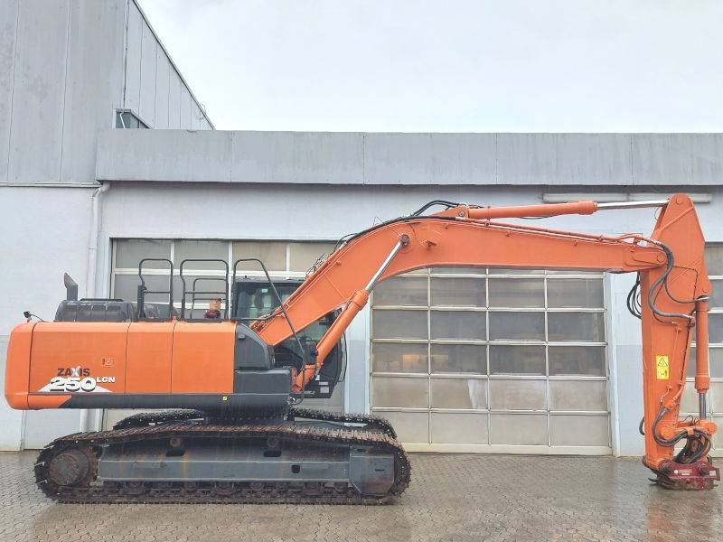 Hitachi ZX 250 LCN-6 - Верижен багер: снимка 5 Hitachi ZX 250 LCN-6 - Верижен багер: снимка 5