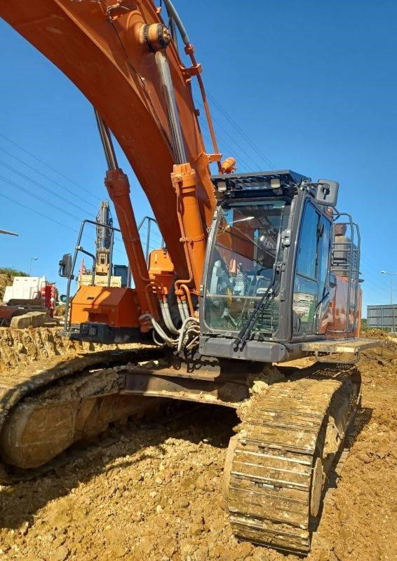 Hitachi ZX 490 LCH-7 - Верижен багер: снимка 2 Hitachi ZX 490 LCH-7 - Верижен багер: снимка 2