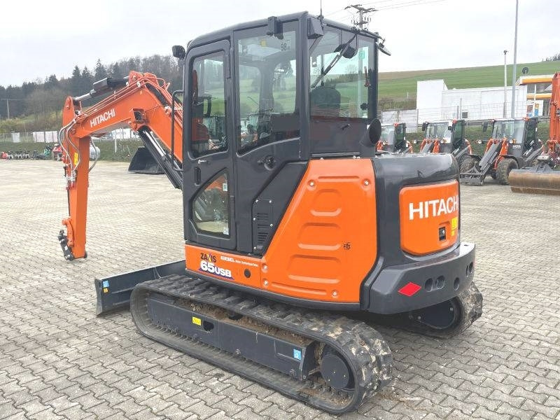 Hitachi ZX 65 USB-6 - Мини багер: снимка 3 Hitachi ZX 65 USB-6 - Мини багер: снимка 3