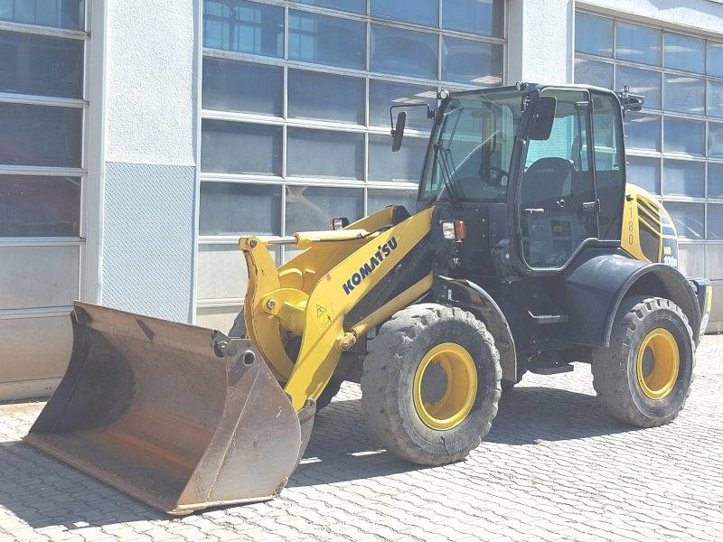 Komatsu WA 100 M-7 - Мини челен товарач: снимка 2 Komatsu WA 100 M-7 - Мини челен товарач: снимка 2
