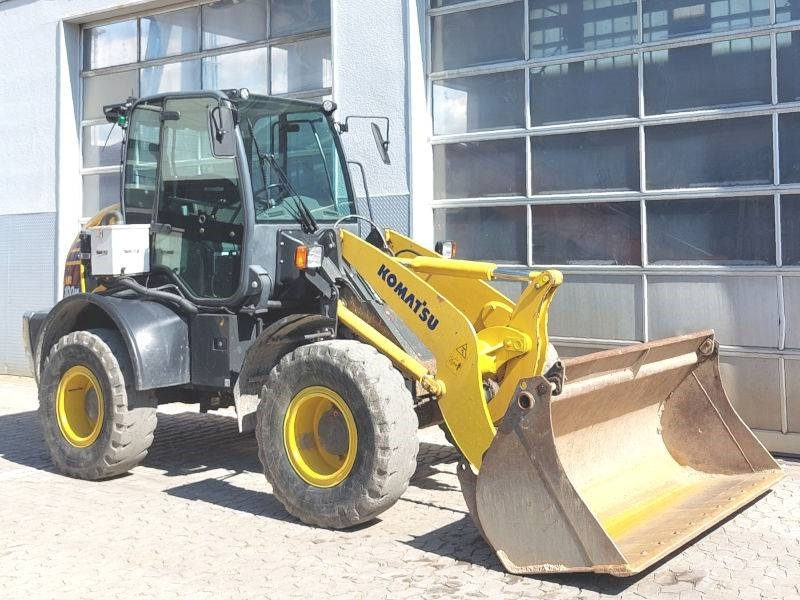 Komatsu WA 100 M-7 - Мини челен товарач: снимка 4 Komatsu WA 100 M-7 - Мини челен товарач: снимка 4