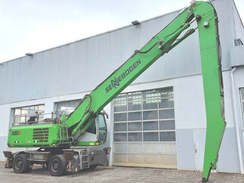 Sennebogen 830 E - Багер за манипулиране на материали: снимка 4 Sennebogen 830 E - Багер за манипулиране на материали: снимка 4