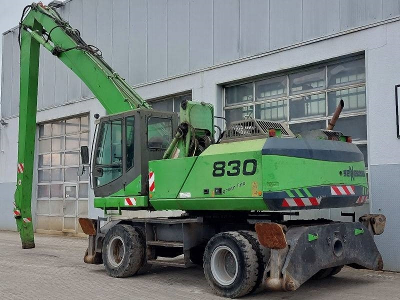 Sennebogen 830 - Багер за манипулиране на материали: снимка 3 Sennebogen 830 - Багер за манипулиране на материали: снимка 3