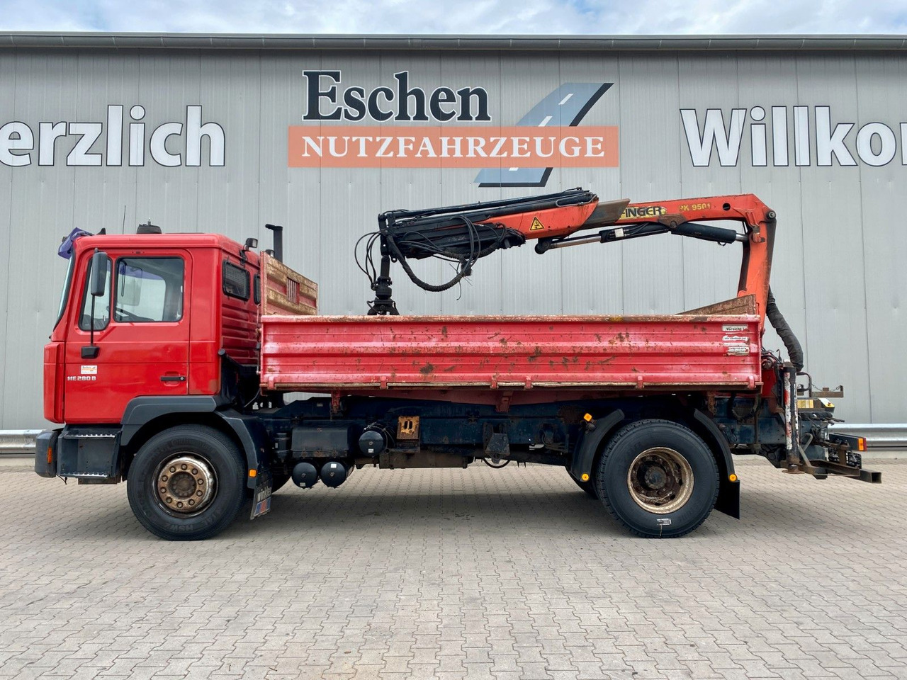 MAN 18.285 MC | Palfinger PK 9501*Blatt*2x AHK+Oel - Самосвал камион, Камион с кран: снимка 3 MAN 18.285 MC | Palfinger PK 9501*Blatt*2x AHK+Oel - Самосвал камион, Камион с кран: снимка 3
