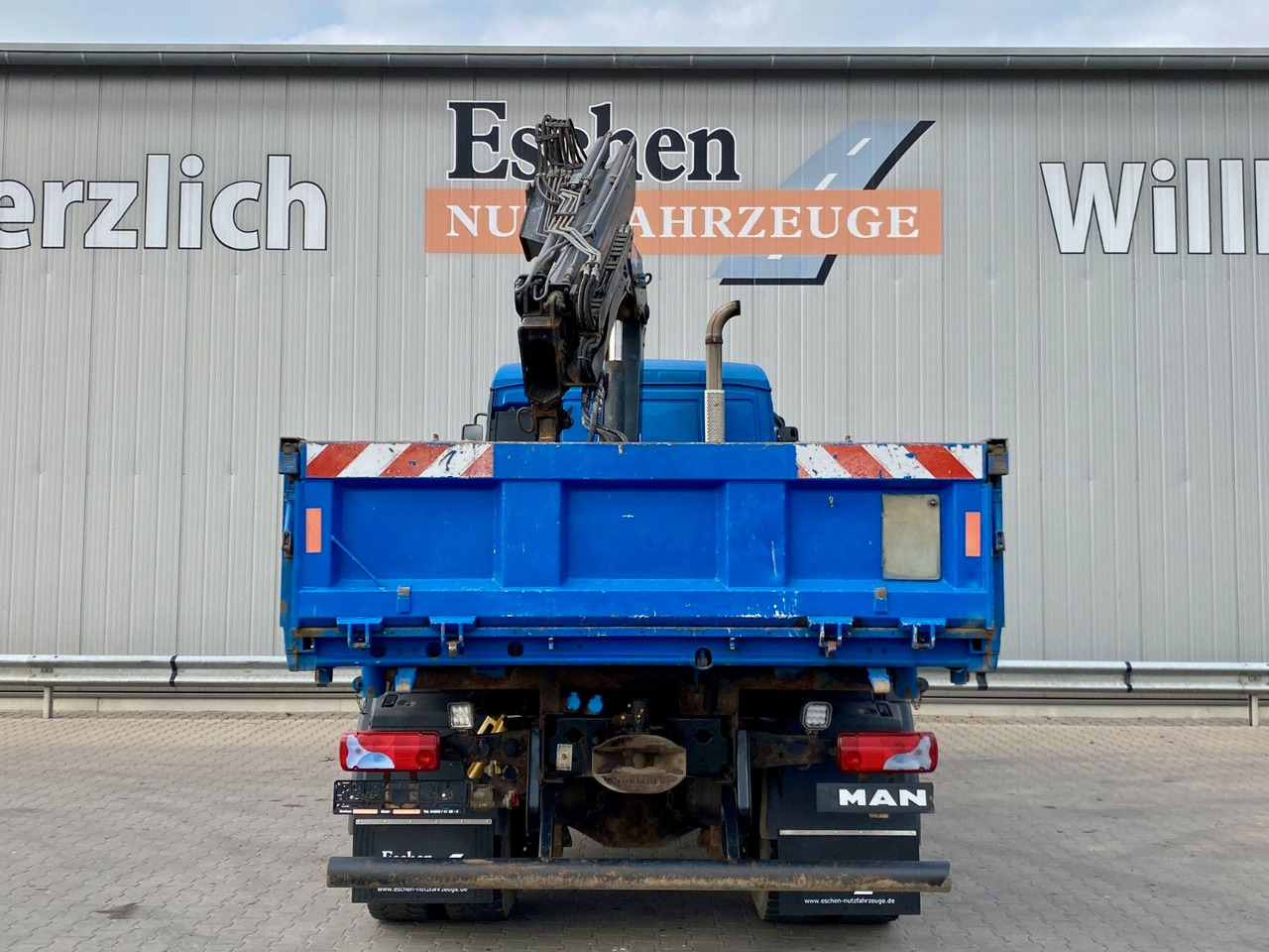 MAN TGA 18.360 4x4H BL*HIAB 122 BS-2*Dautel 3-Seiten - Самосвал камион, Камион с кран: снимка 5 MAN TGA 18.360 4x4H BL*HIAB 122 BS-2*Dautel 3-Seiten - Самосвал камион, Камион с кран: снимка 5