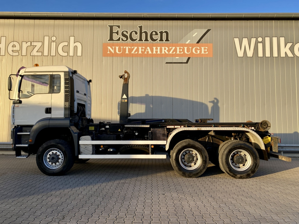 MAN TGA 33.390 6x6 BB - Мултилифт с кука камион: снимка 3 MAN TGA 33.390 6x6 BB - Мултилифт с кука камион: снимка 3