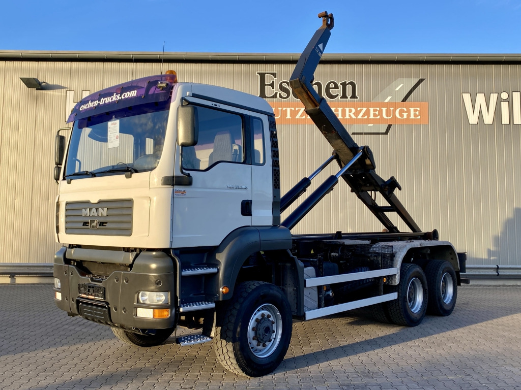 MAN TGA 33.390 6x6 BB - Мултилифт с кука камион: снимка 1 MAN TGA 33.390 6x6 BB - Мултилифт с кука камион: снимка 1
