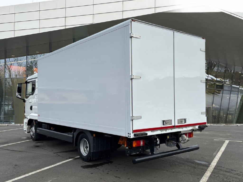 MAN TGL 8.220 4x2 BL - Камион фургон: снимка 3 MAN TGL 8.220 4x2 BL - Камион фургон: снимка 3