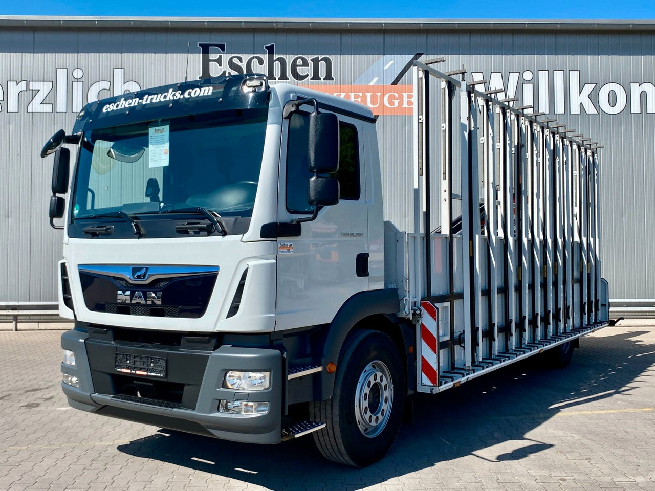 MAN TGM 18.290| Glas/HEGLA*PK12002*Funk*3x Sitze*AHK - Бордови камион, Камион с кран: снимка 1 MAN TGM 18.290| Glas/HEGLA*PK12002*Funk*3x Sitze*AHK - Бордови камион, Камион с кран: снимка 1