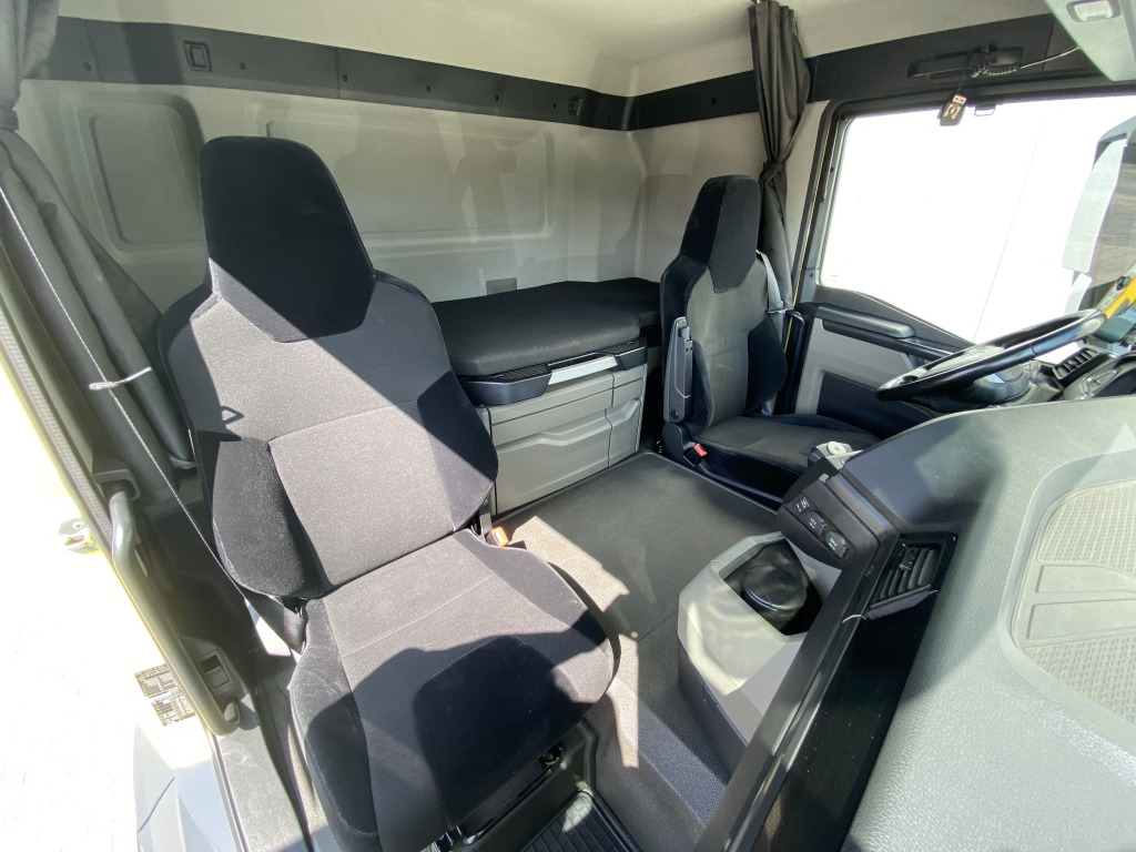 Лизинг на MAN TGS 26.470 6x2-4 BL MAN TGS 26.470 6x2-4 BL: снимка 13