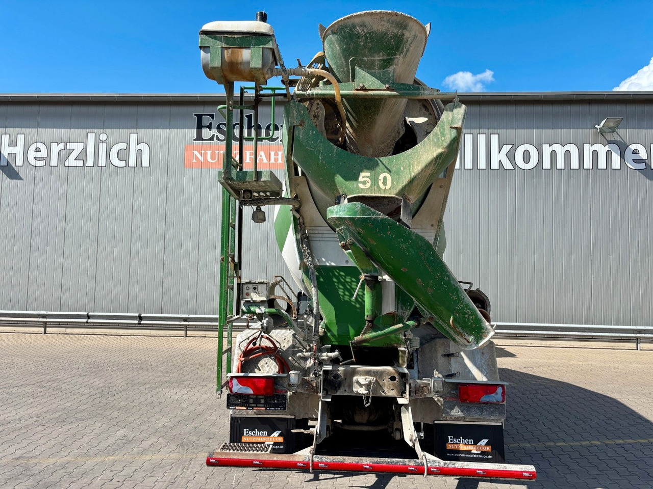 MAN TGS 32.360 8x4 BB | 9m³ Stetter*Automatik*Kamera - Бетоновоз: снимка 4 MAN TGS 32.360 8x4 BB | 9m³ Stetter*Automatik*Kamera - Бетоновоз: снимка 4