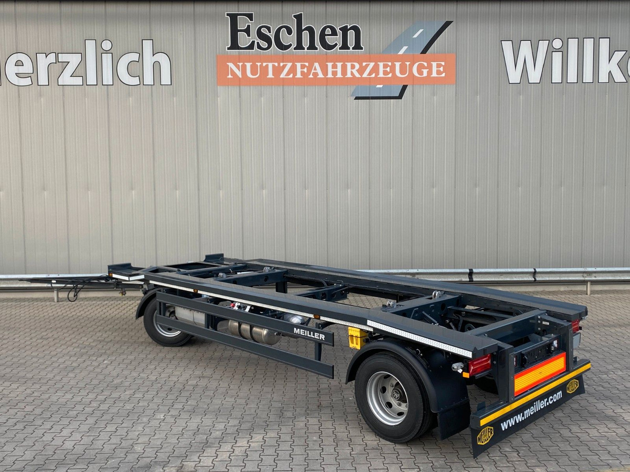 Meiller MG 18 ZO 5,4 NEU*Rückfahrkamera*Werkzeugkasten Meiller MG 18 ZO 5,4 NEU*Werkzeugkasten Abrollcontainer - Мултилифт/ Лифтдъмпер ремарке: снимка 3 Meiller MG 18 ZO 5,4 NEU*Rückfahrkamera*Werkzeugkasten Meiller MG 18 ZO 5,4 NEU*Werkzeugkasten Abrollcontainer - Мултилифт/ Лифтдъмпер ремарке: снимка 3
