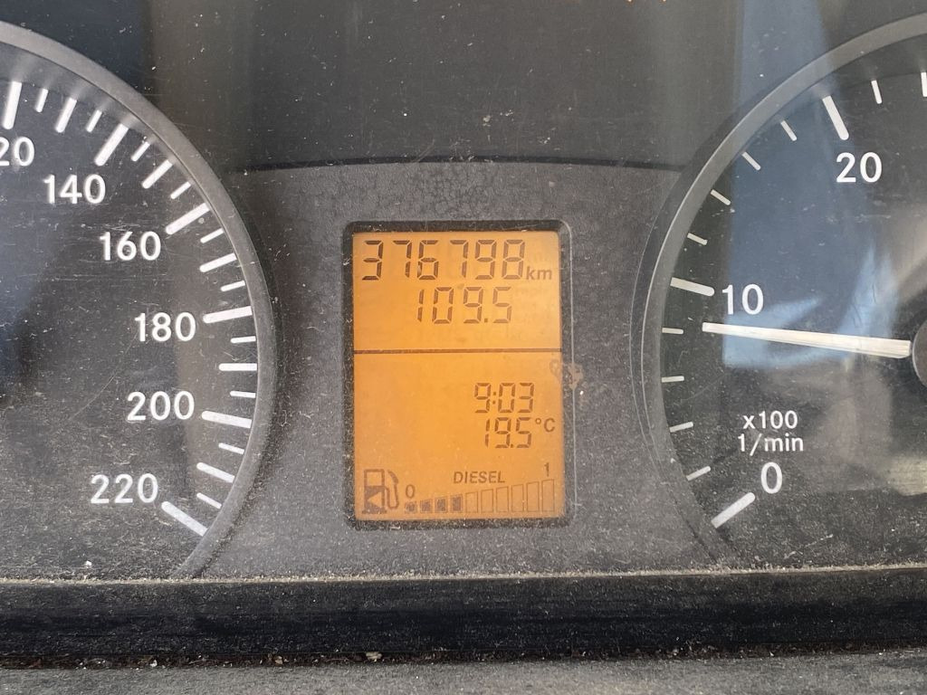 Mercedes-Benz 111 CDI Vito Kompakt Kastenwagen Seitentür - Малък ван: снимка 5 Mercedes-Benz 111 CDI Vito Kompakt Kastenwagen Seitentür - Малък ван: снимка 5