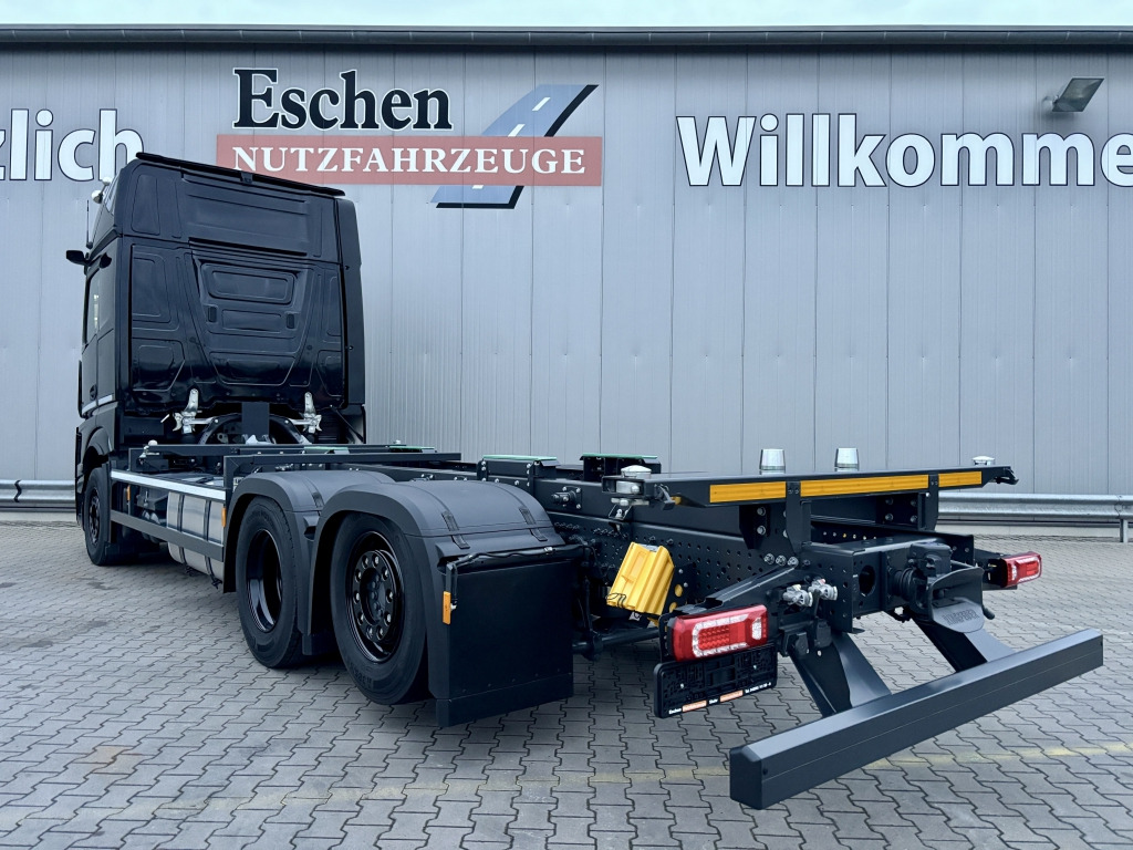 Mercedes-Benz 2542 L 6x2 F 13 Actros GigaSpace - Контейнеровоз/ Сменна каросерия камион: снимка 3 Mercedes-Benz 2542 L 6x2 F 13 Actros GigaSpace - Контейнеровоз/ Сменна каросерия камион: снимка 3