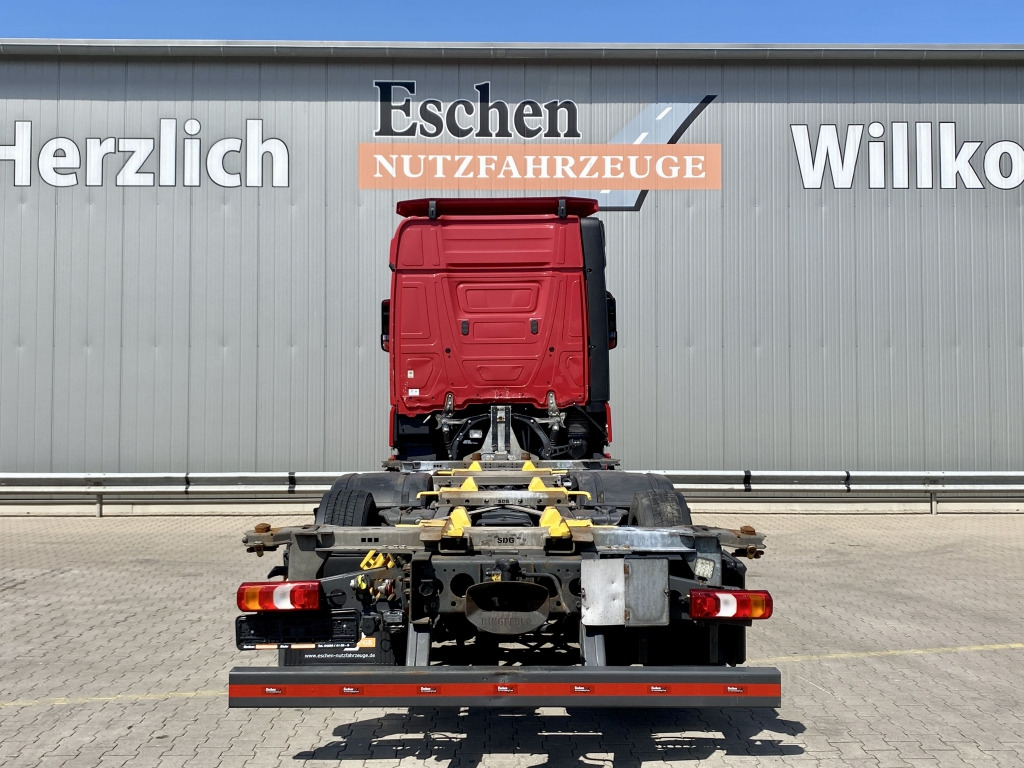 Mercedes-Benz 2546 LL 6x2 - Контейнеровоз/ Сменна каросерия камион: снимка 4 Mercedes-Benz 2546 LL 6x2 - Контейнеровоз/ Сменна каросерия камион: снимка 4
