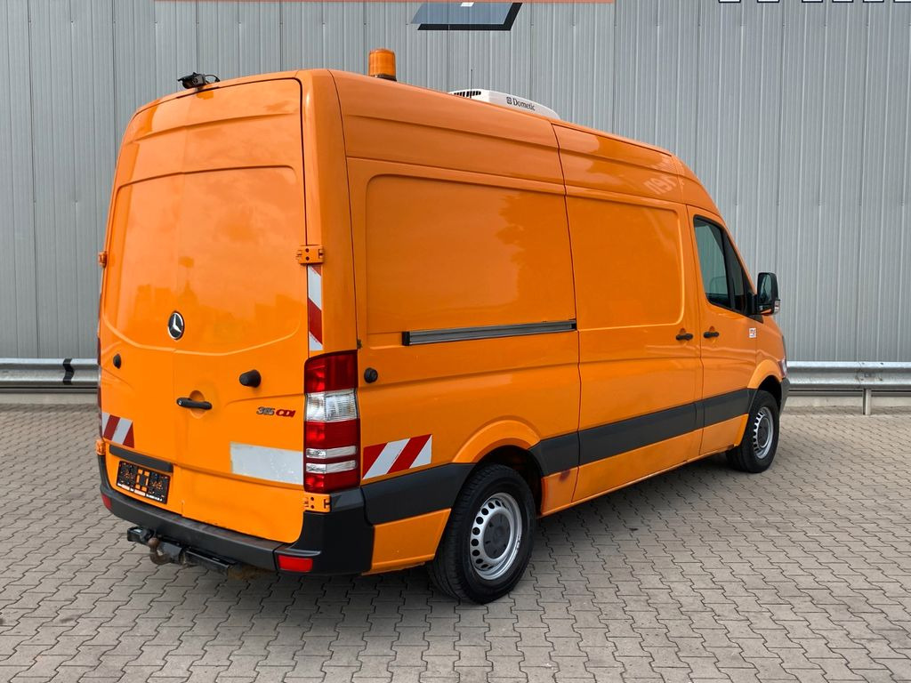 Mercedes-Benz 315 CDI Kamerawagen| PC-Setup*Standklima*RFK*AHK - Товарен бус: снимка 5 Mercedes-Benz 315 CDI Kamerawagen| PC-Setup*Standklima*RFK*AHK - Товарен бус: снимка 5