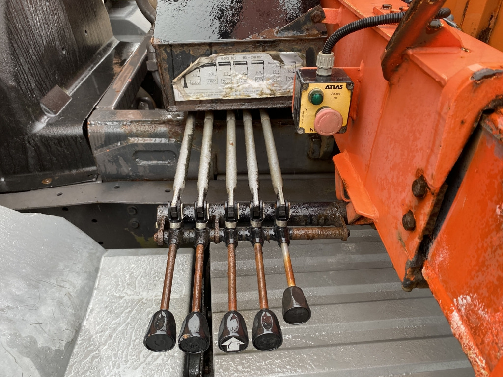 Mercedes-Benz 815 / Atlas-Faltkran - Бордови камион, Камион с кран: снимка 2 Mercedes-Benz 815 / Atlas-Faltkran - Бордови камион, Камион с кран: снимка 2