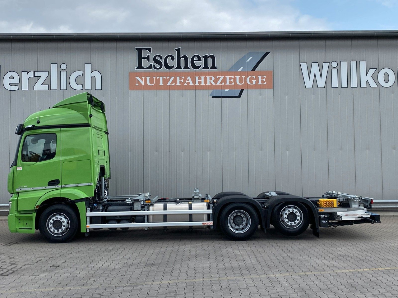 Mercedes-Benz Actros MP5 2542| OHNE EZ*BÄR LBW 2,00to. faltbar - Контейнеровоз/ Сменна каросерия камион: снимка 2 Mercedes-Benz Actros MP5 2542| OHNE EZ*BÄR LBW 2,00to. faltbar - Контейнеровоз/ Сменна каросерия камион: снимка 2