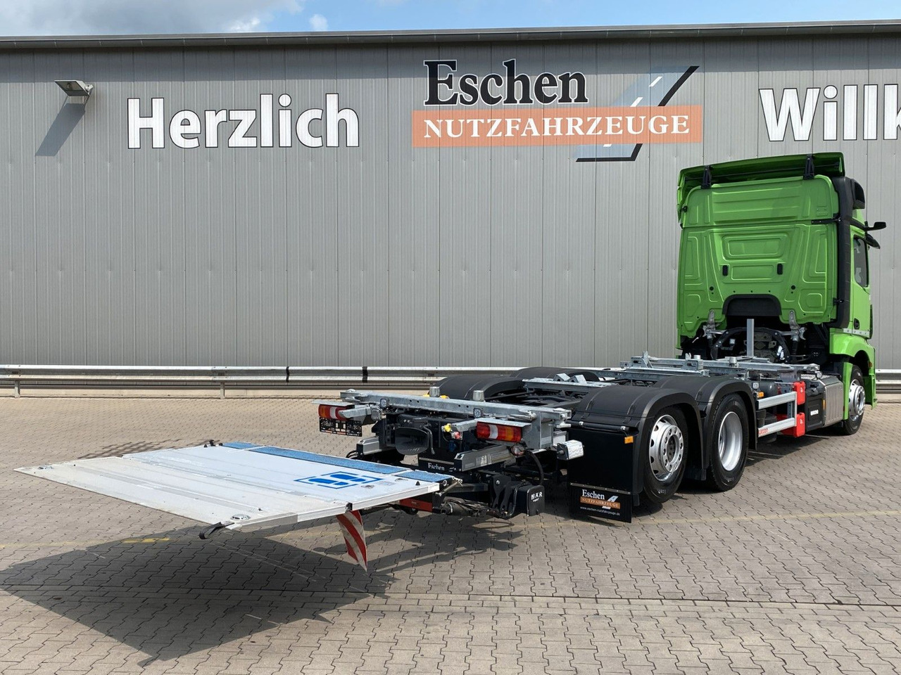 Mercedes-Benz Actros MP5 2542| OHNE EZ*BÄR LBW 2,00to. faltbar - Контейнеровоз/ Сменна каросерия камион: снимка 5 Mercedes-Benz Actros MP5 2542| OHNE EZ*BÄR LBW 2,00to. faltbar - Контейнеровоз/ Сменна каросерия камион: снимка 5