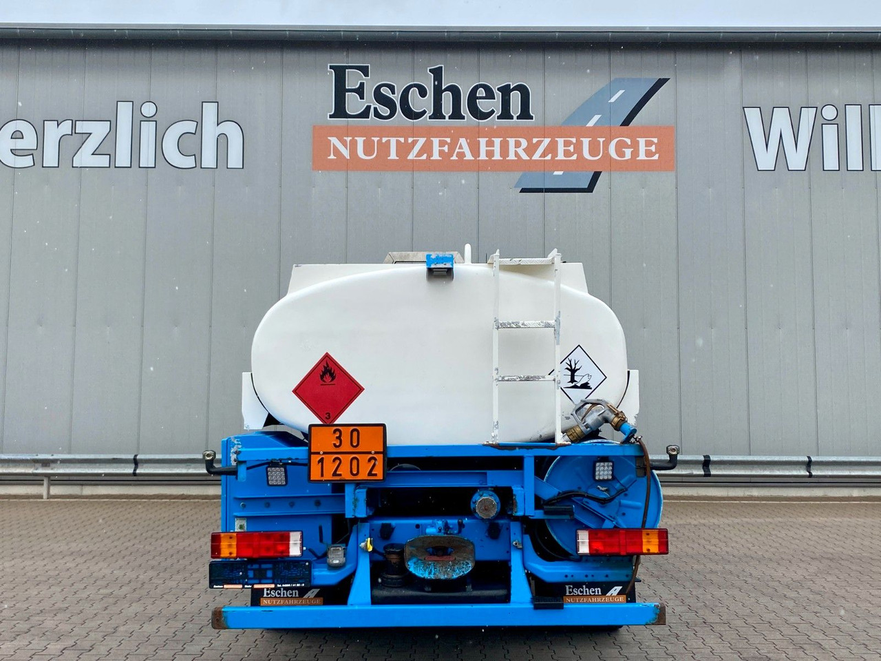 Mercedes-Benz Atego 1318 | Esterer A3*7480ltr*AHK*1.Hand - Камион цистерна: снимка 4 Mercedes-Benz Atego 1318 | Esterer A3*7480ltr*AHK*1.Hand - Камион цистерна: снимка 4