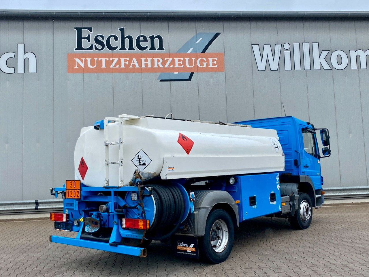 Mercedes-Benz Atego 1318 | Esterer A3*7480ltr*AHK*1.Hand - Камион цистерна: снимка 5 Mercedes-Benz Atego 1318 | Esterer A3*7480ltr*AHK*1.Hand - Камион цистерна: снимка 5