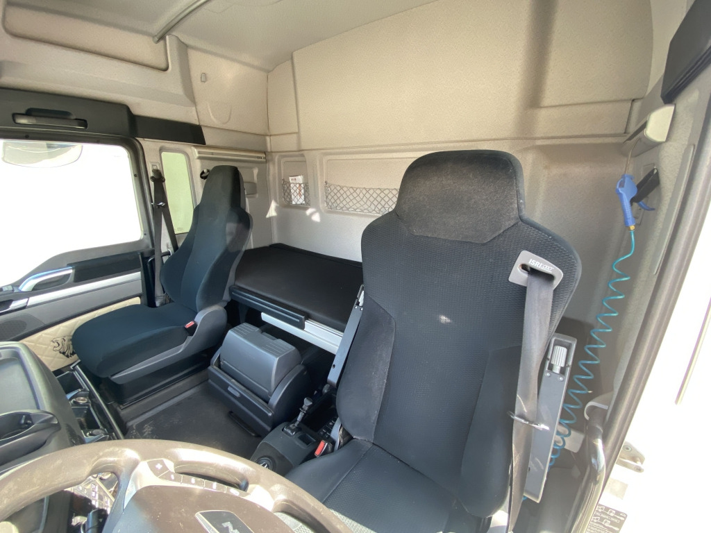 MAN TGX 18.460 4x4 H BL - Влекач: снимка 3 MAN TGX 18.460 4x4 H BL - Влекач: снимка 3