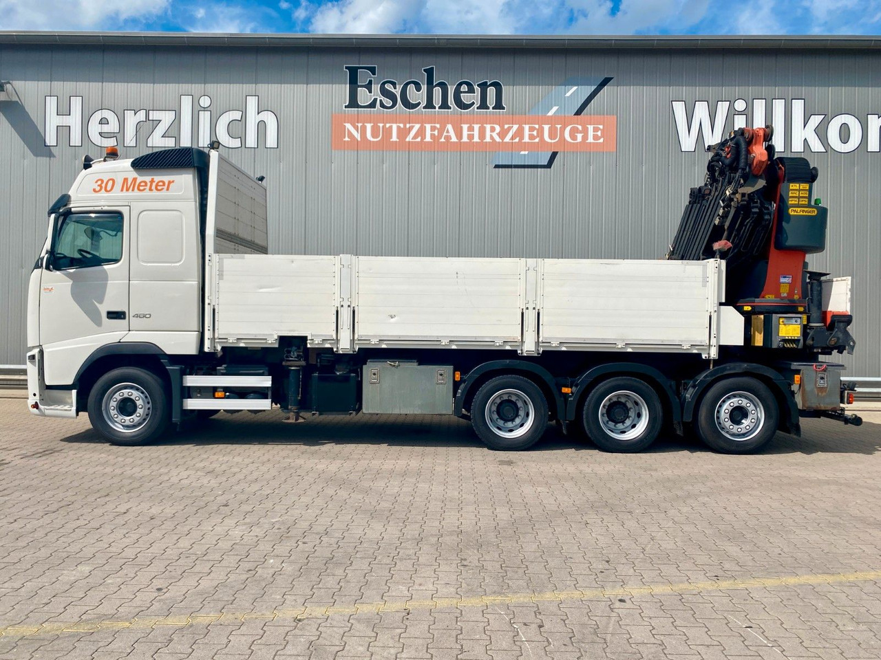 Volvo FH460 8x4 Palfinger PK53002SH+JIB+Seilwinde - Камион с кран: снимка 2 Volvo FH460 8x4 Palfinger PK53002SH+JIB+Seilwinde - Камион с кран: снимка 2