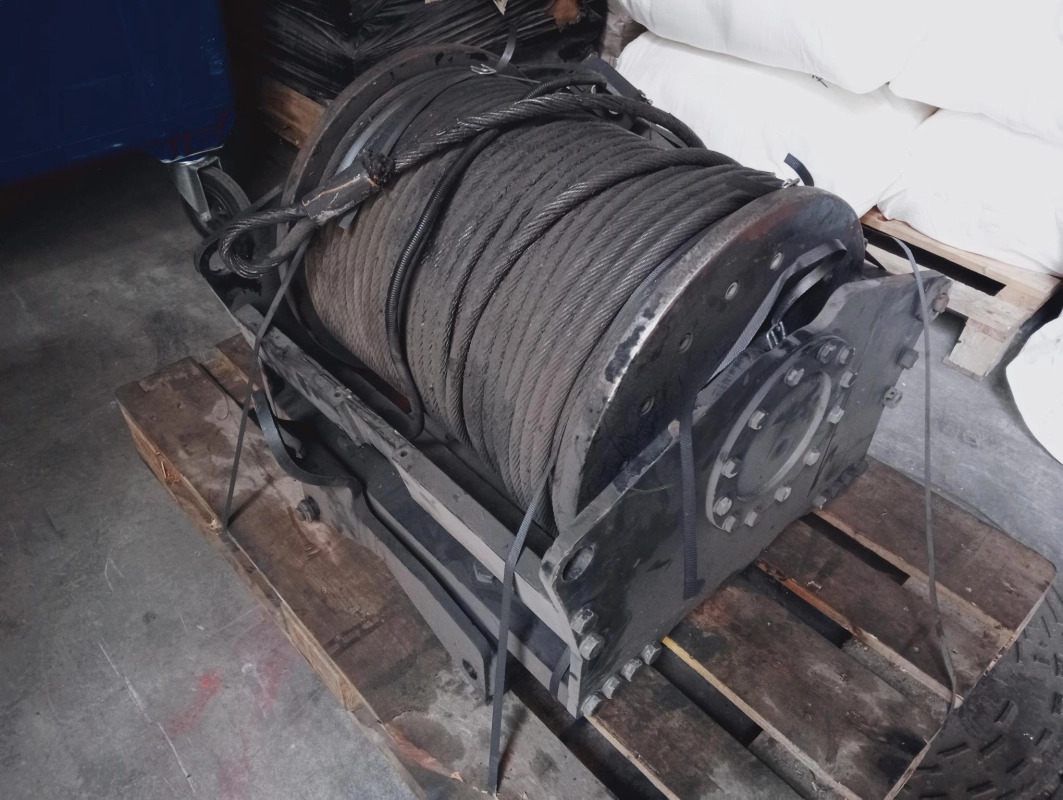 Cabrestante de elevación BREVINI V40/L (VR910) - Винч: снимка 1 Cabrestante de elevación BREVINI V40/L (VR910) - Винч: снимка 1