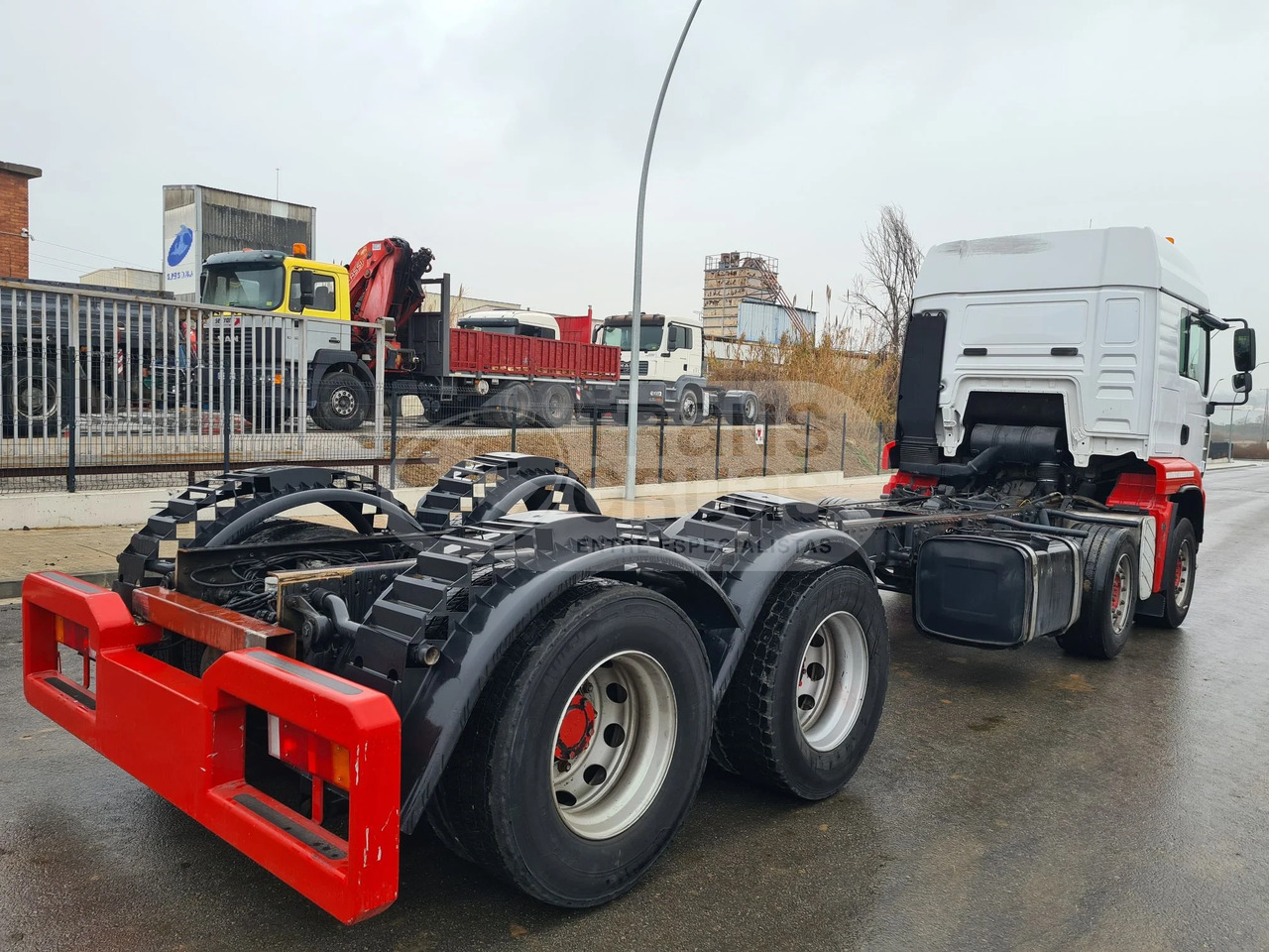Camión MAN TGA 35.390 de ocasión + F800BXP.26 - Шаси кабина: снимка 2 Camión MAN TGA 35.390 de ocasión + F800BXP.26 - Шаси кабина: снимка 2