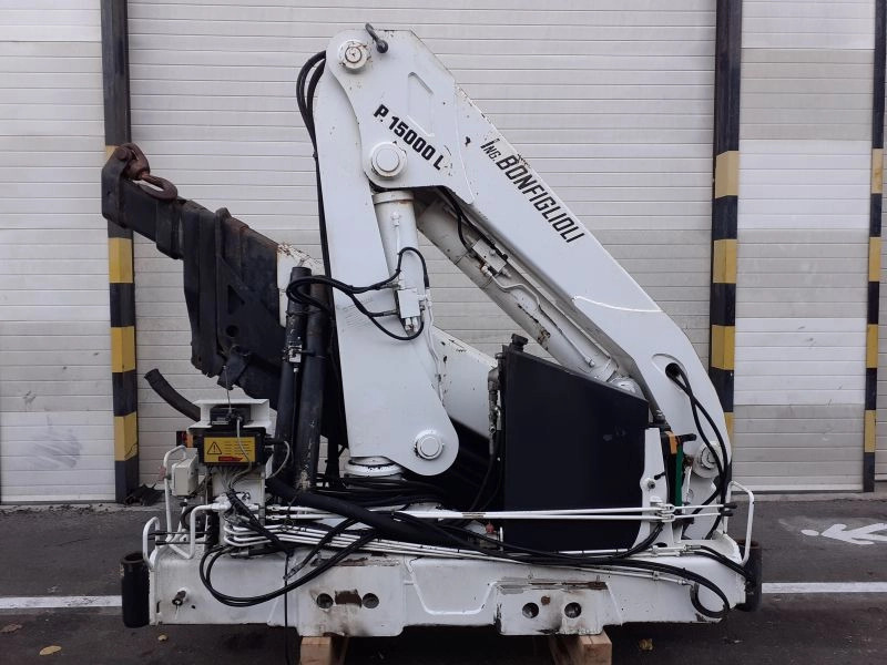 Grúa Bonfiglioli P.15000L - Кран за камион за Камион: снимка 3 Grúa Bonfiglioli P.15000L - Кран за камион за Камион: снимка 3