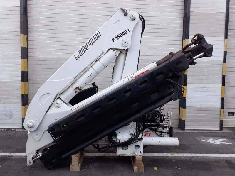 Grúa Bonfiglioli P.15000L - Кран за камион за Камион: снимка 4 Grúa Bonfiglioli P.15000L - Кран за камион за Камион: снимка 4