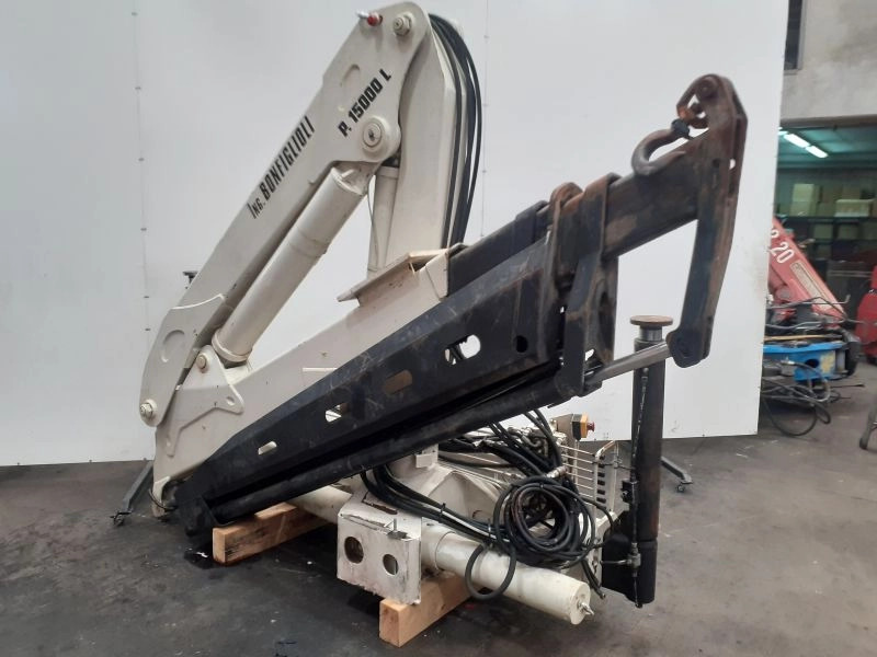 Grúa Bonfiglioli P15000L - Кран за камион за Камион: снимка 2 Grúa Bonfiglioli P15000L - Кран за камион за Камион: снимка 2