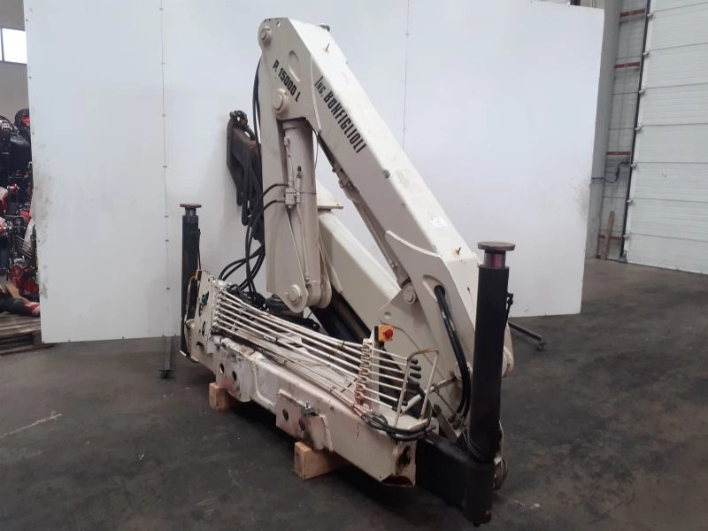 Grúa Bonfiglioli P15000L - Кран за камион за Камион: снимка 5 Grúa Bonfiglioli P15000L - Кран за камион за Камион: снимка 5
