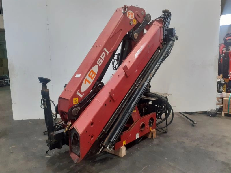 Grúa PM 18 SP - Кран за камион за Камион: снимка 1 Grúa PM 18 SP - Кран за камион за Камион: снимка 1