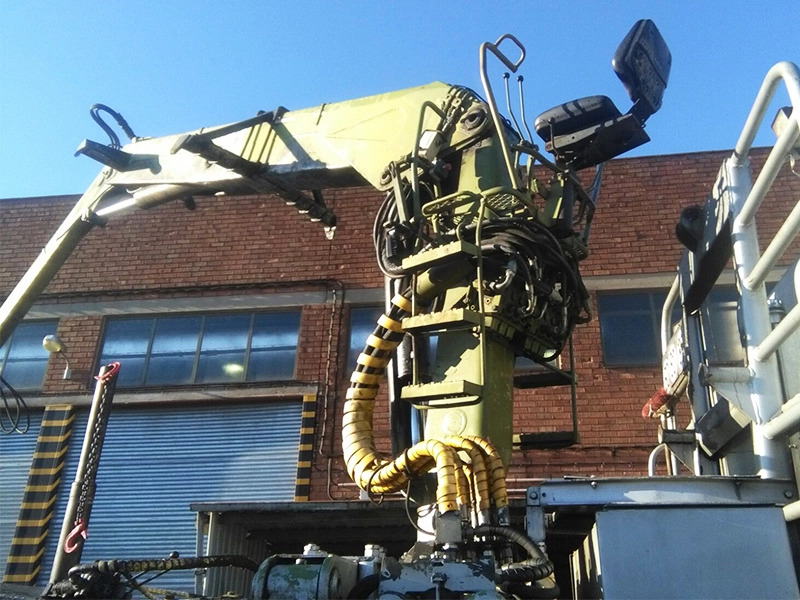 Grúa forestal Loglift F241 - Кран за камион за Горска техника: снимка 3 Grúa forestal Loglift F241 - Кран за камион за Горска техника: снимка 3