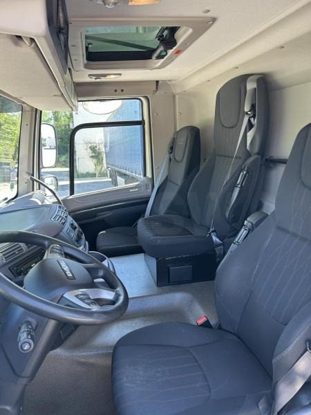 DAF CF 340 - Камион фургон: снимка 5 DAF CF 340 - Камион фургон: снимка 5