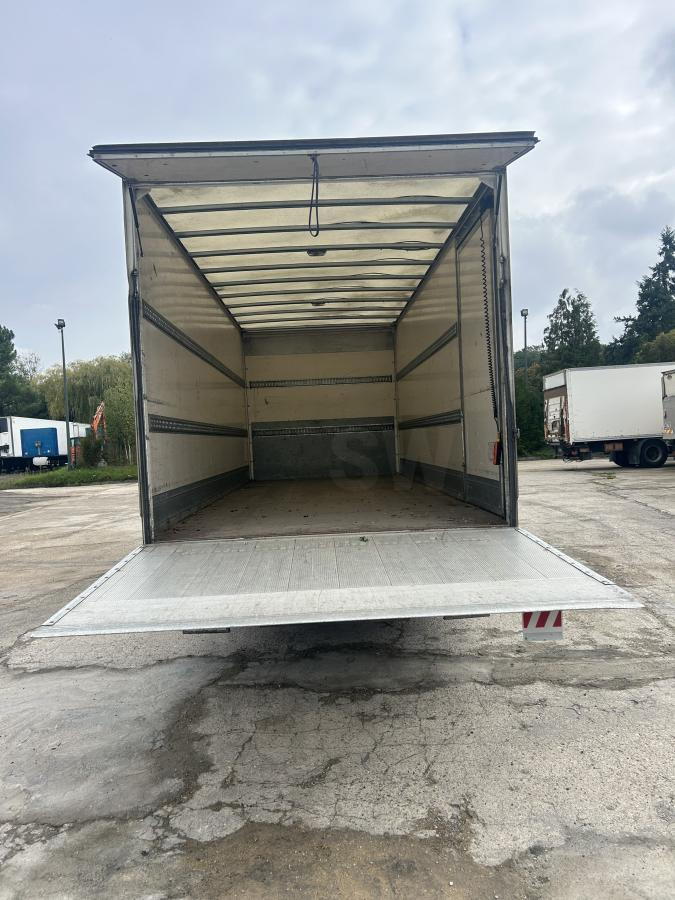 DAF LF 210 - Камион фургон: снимка 3 DAF LF 210 - Камион фургон: снимка 3