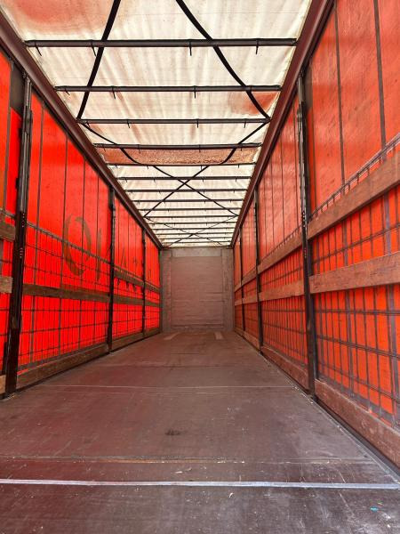 Fliegl - Брезентово полуремарке: снимка 3 Fliegl - Брезентово полуремарке: снимка 3