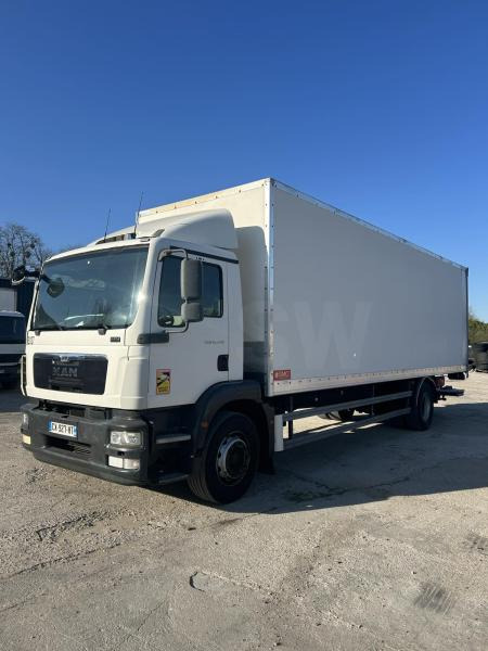 MAN TGM 18.250 - Камион фургон: снимка 1 MAN TGM 18.250 - Камион фургон: снимка 1